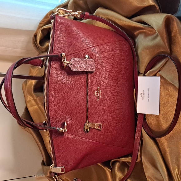 Coach Handbags - 🎁 NEW Coach  Prairie Burgundy Satchel and Crossbody Excellent Condition